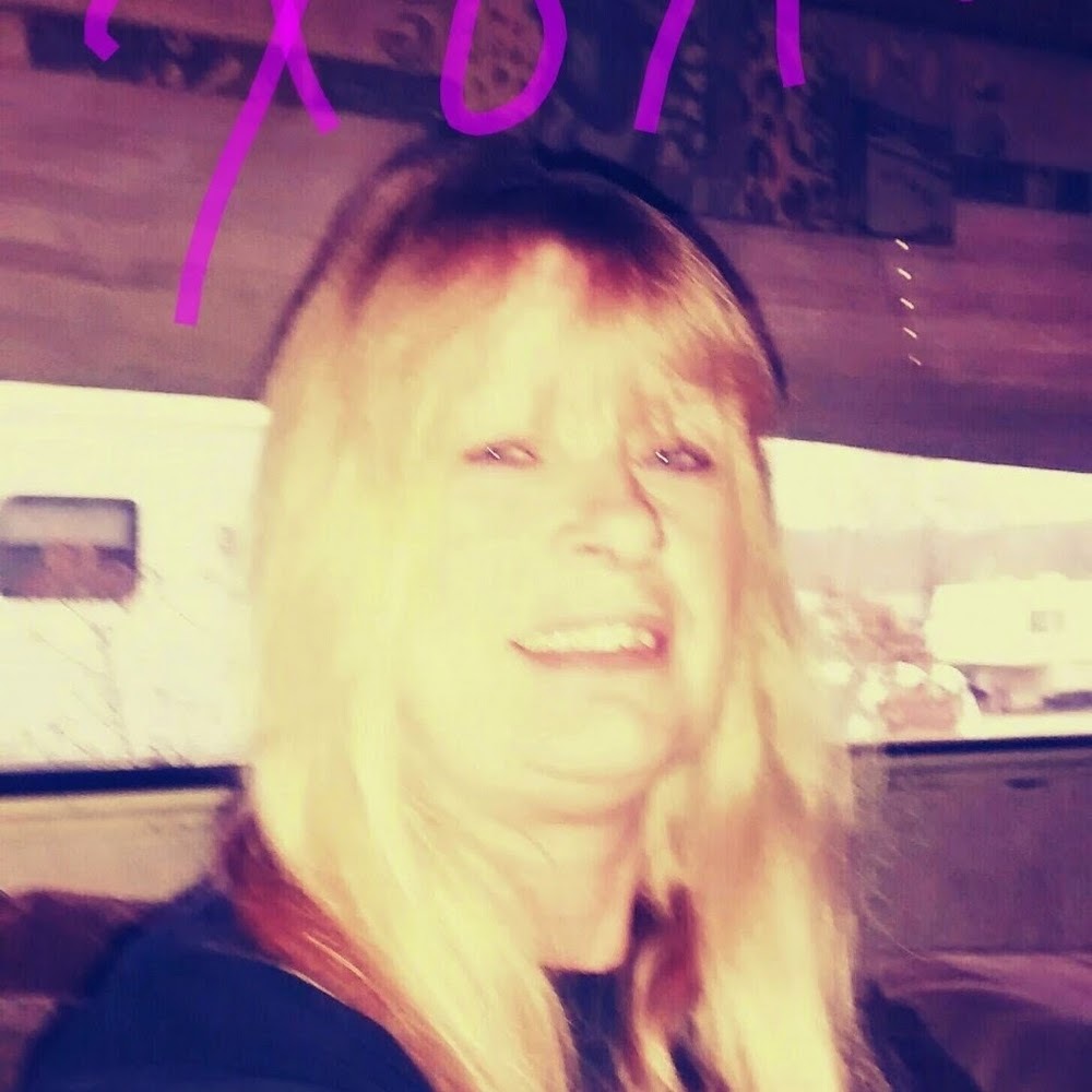 Meet your Posher, Carolyn